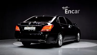 Hyundai Equus