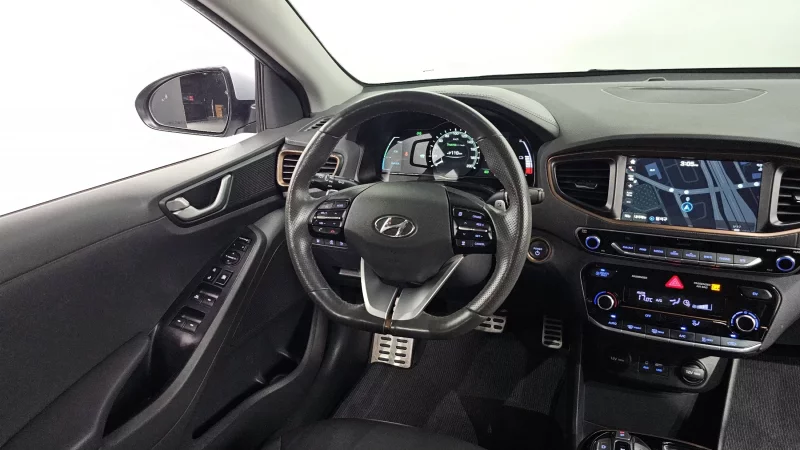 Hyundai Ioniq