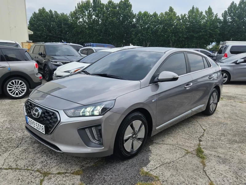 Hyundai Ioniq