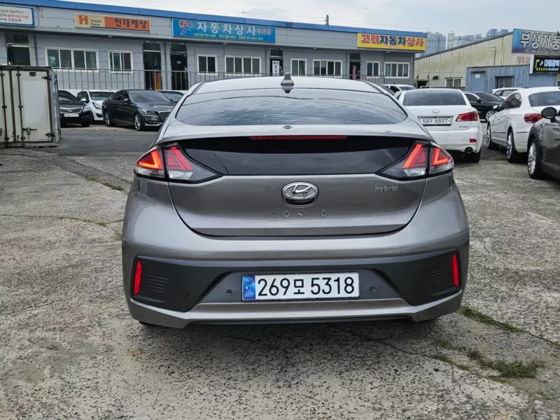 Hyundai Ioniq