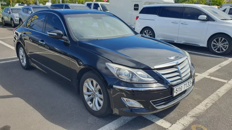 Hyundai Genesis