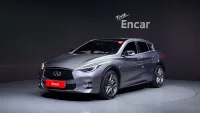 Infiniti Q30