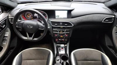 Infiniti Q30