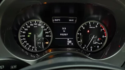 Infiniti Q30