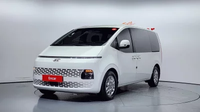 Hyundai Staria