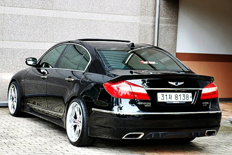 Hyundai Genesis