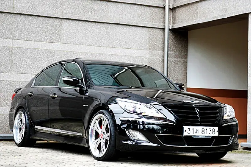 Hyundai Genesis