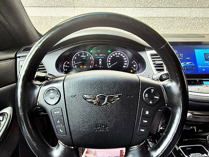 Hyundai Genesis