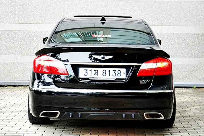 Hyundai Genesis