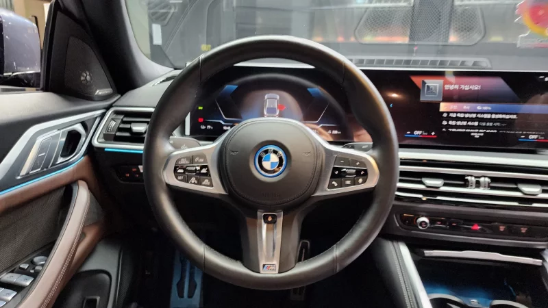 BMW i4