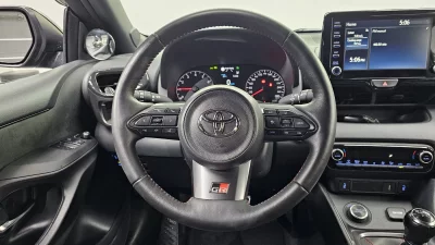 Toyota Yaris(Vitz)