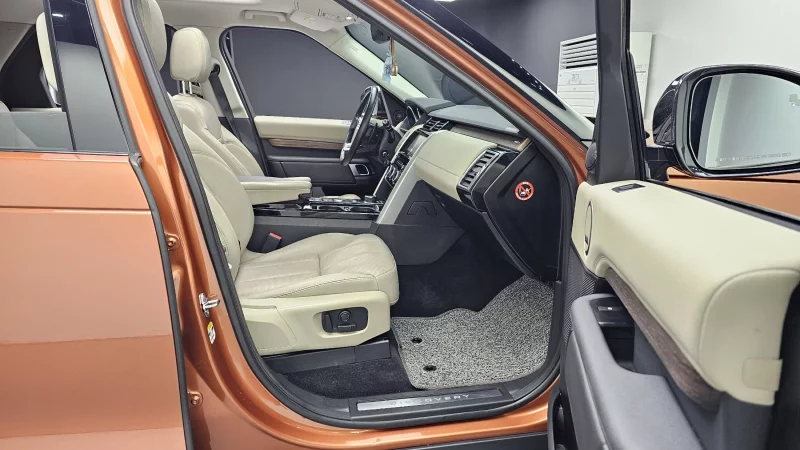 Land Rover DISCOVERY