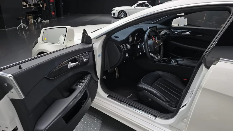 Mercedes-Benz CLS-Class
