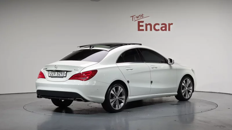 Mercedes-Benz CLA-Class