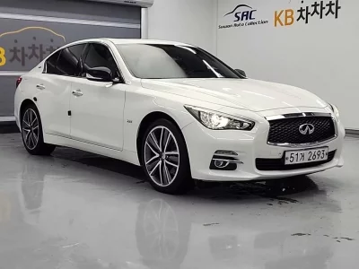 Infiniti Q50