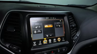 Jeep CHEROKEE