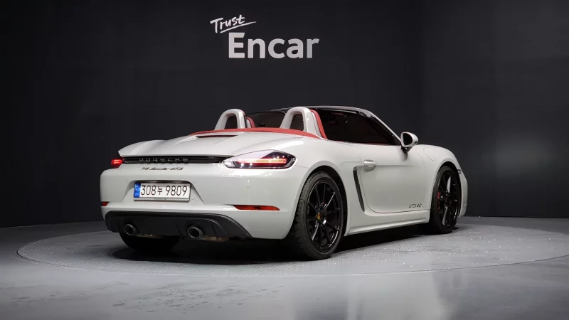 Porsche 718