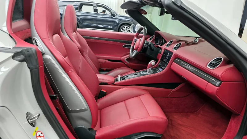 Porsche 718