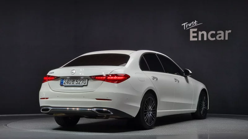 Mercedes-Benz C-Class