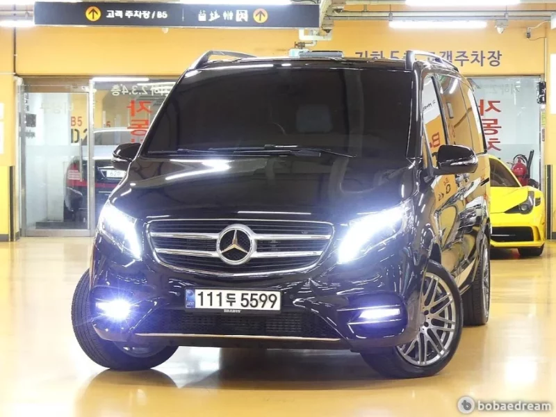 Mercedes-Benz V-Class