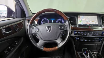 Hyundai Equus
