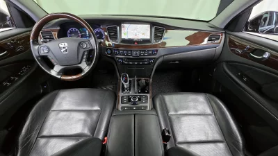 Hyundai Equus