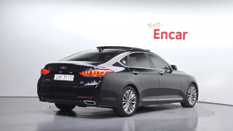 Hyundai Genesis