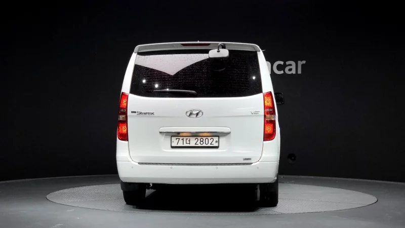 Hyundai Starex
