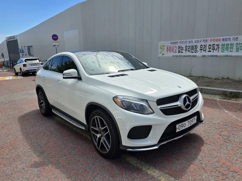 Mercedes-Benz GLE-Class
