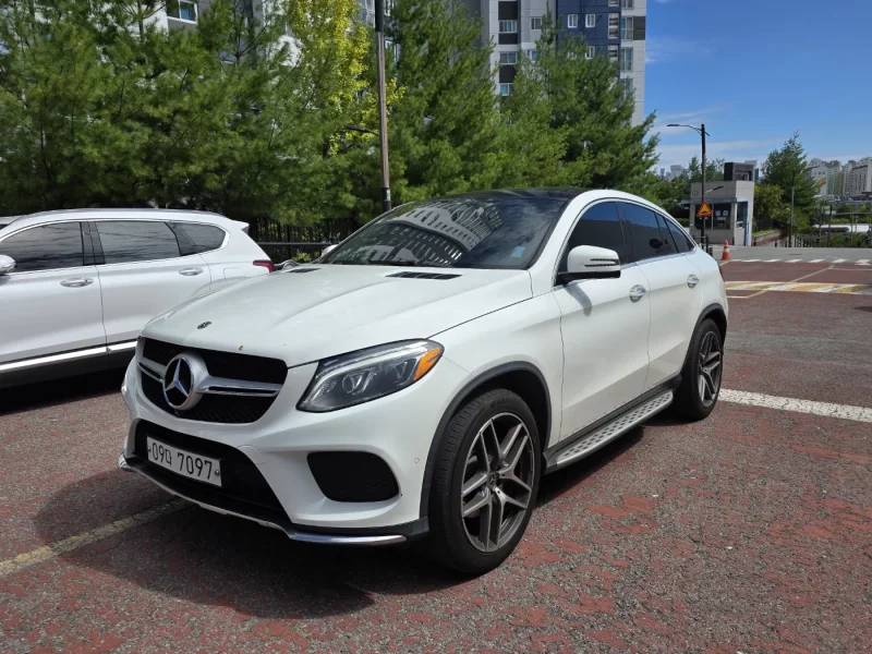 Mercedes-Benz GLE-Class