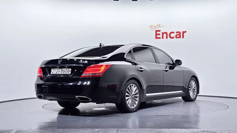 Hyundai Equus