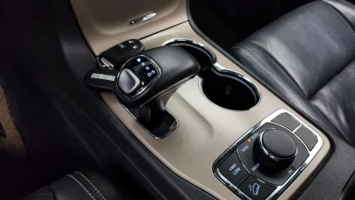 Jeep CHEROKEE