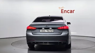 Hyundai Genesis