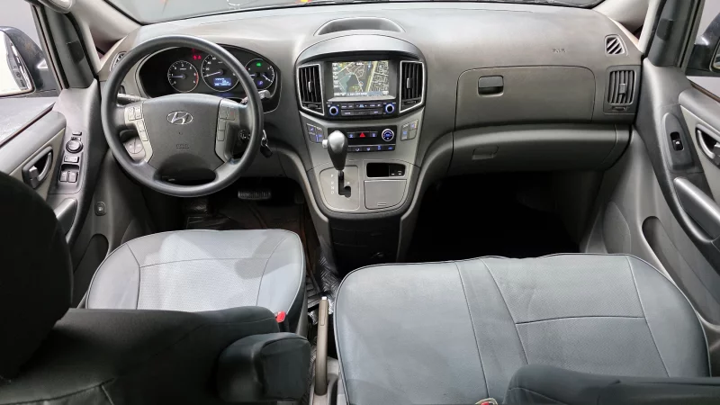 Hyundai Grand Starex