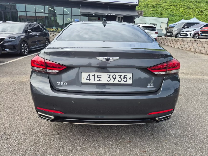 Genesis G80