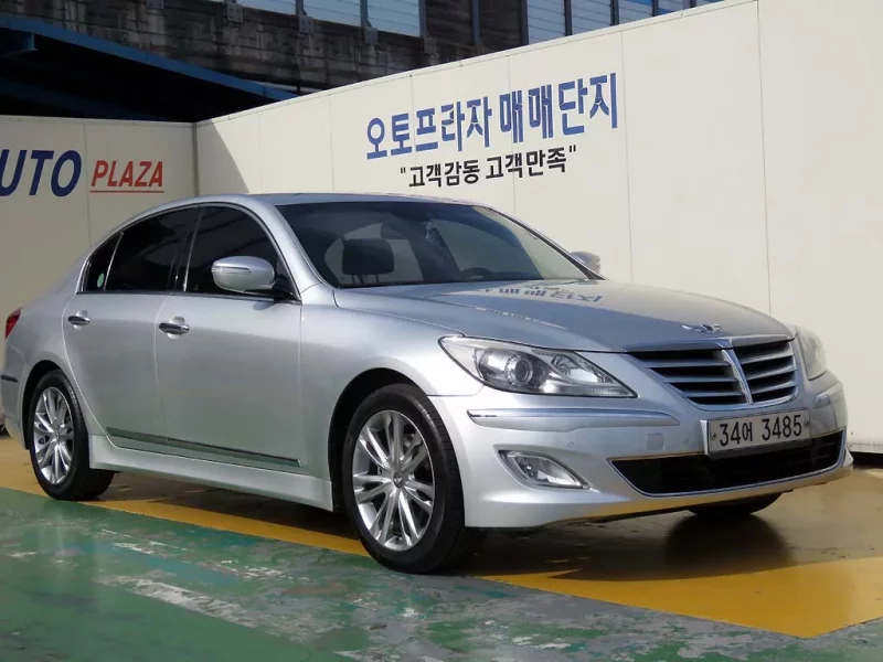 Hyundai Genesis