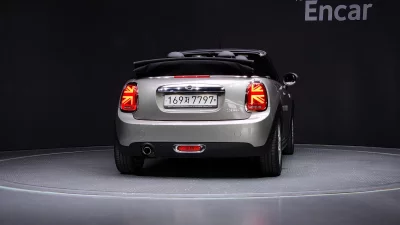 MINI Cooper Convertible
