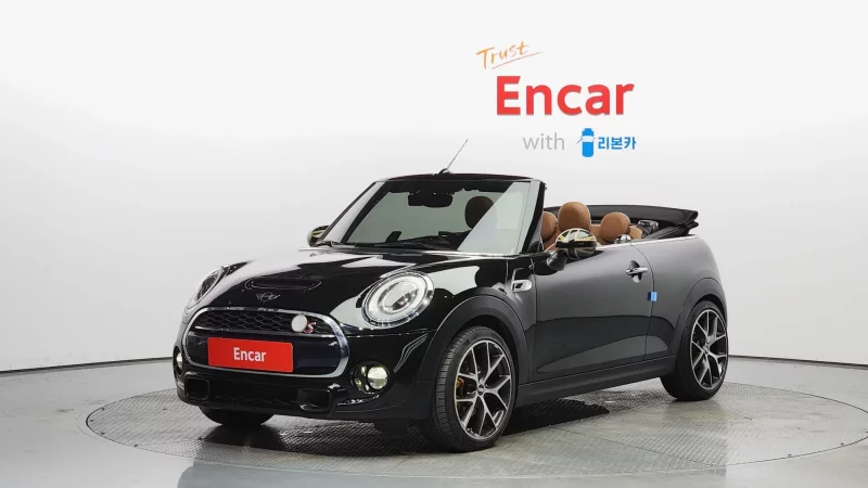 MINI Cooper Convertible