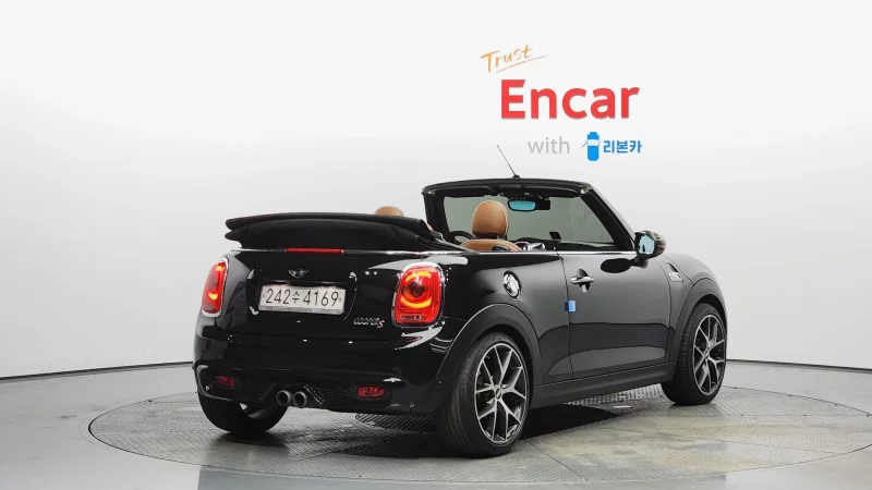 MINI Cooper Convertible