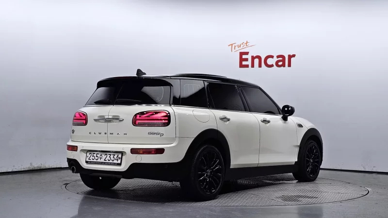 MINI Clubman