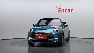 MINI Cooper Convertible