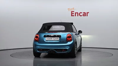 MINI Cooper Convertible
