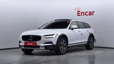 Volvo V90