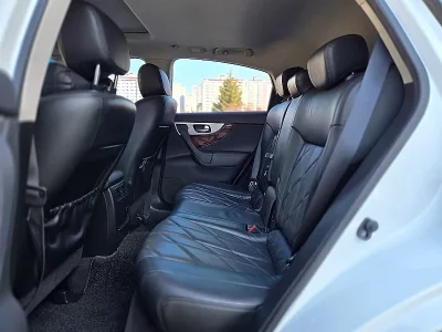 Infiniti FX