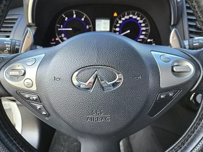 Infiniti FX