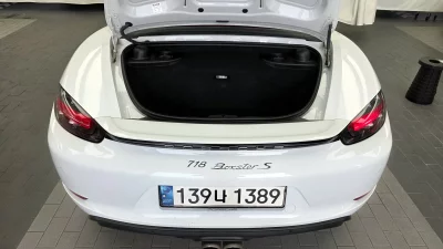 Porsche 718