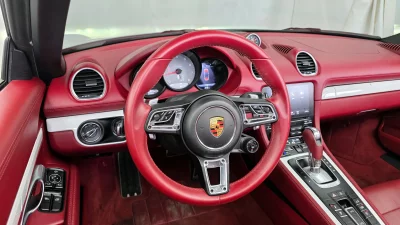 Porsche 718