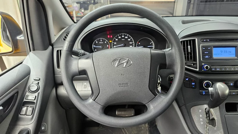 Hyundai Grand Starex