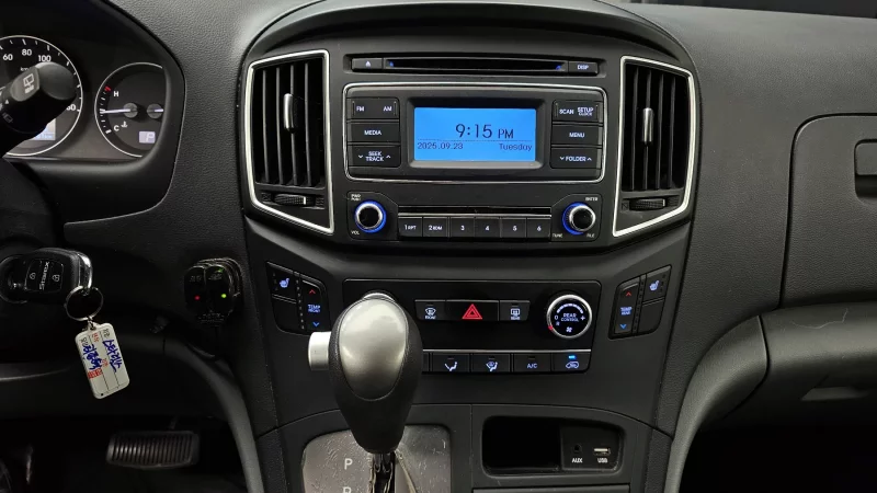 Hyundai Grand Starex