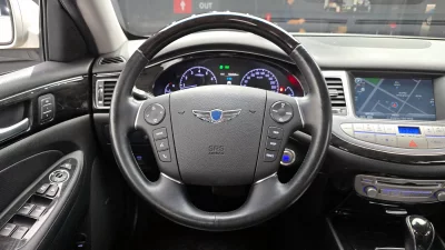 Hyundai Genesis